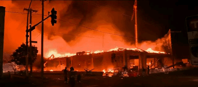 最新消息：因一名非裔死亡，美国多地发生严重