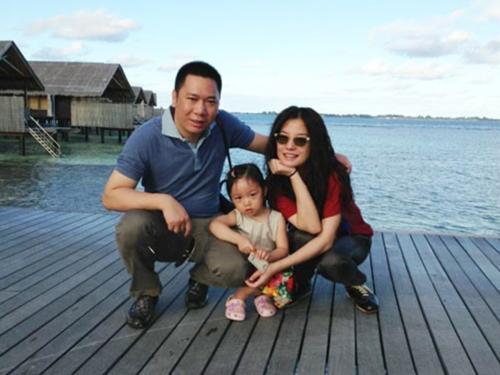 曾因爱情，不办婚礼而直接领证的女明星，今却是几家幸福，几家愁