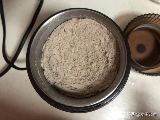 夏天不妨多吃鸭子，只需三步就能做出香、酥、嫩的盐水鸭，试试吧