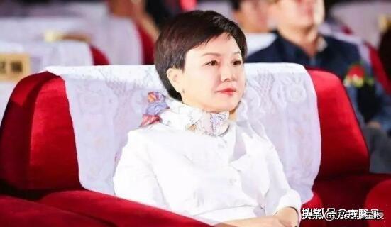 “中国女首善”成笑柄，空口捐款90亿一分未到，