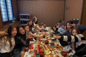 限定女团的悲哀：团粉寥寥无几，团魂无处可寻，有福同享才是笑话