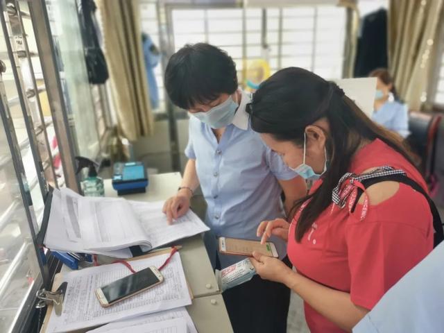 事發菏澤：“天啊，車開走了，我兒子還在車上”