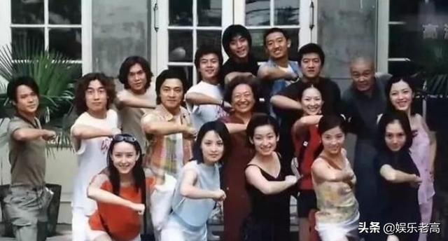 章子怡调侃秦昊，意外曝光20年隐秘同学情，曾低调护航伊能静产女