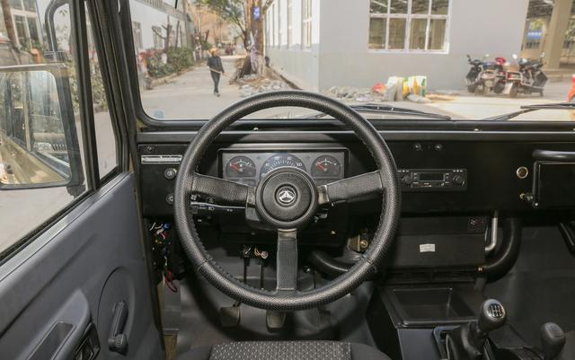 北汽的廉价“牧马人”，2.8T配四驱，离地215mm，