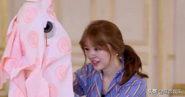 她本是韩娱圈当红偶像，运气不佳还去整容，现在形象彻底崩塌