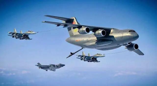 一张照片引发关注！大批运-20罕见“同框”，透露一个重要的信息