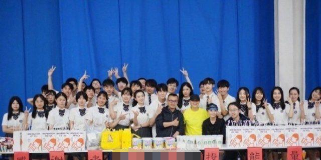 私生混进夏之光焉栩嘉新剧做群演，还出镜在《炙热的我们》预告里