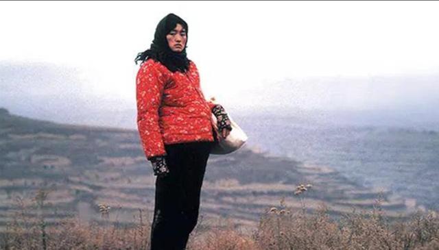 古装女神赵丽颖颠覆形象寻求突破，她的新剧来