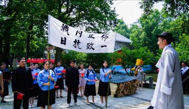 圓夢七月 不負(fù)韶華——雞公山喜待考生揮勤奮之筆 展?jié)M腹才華