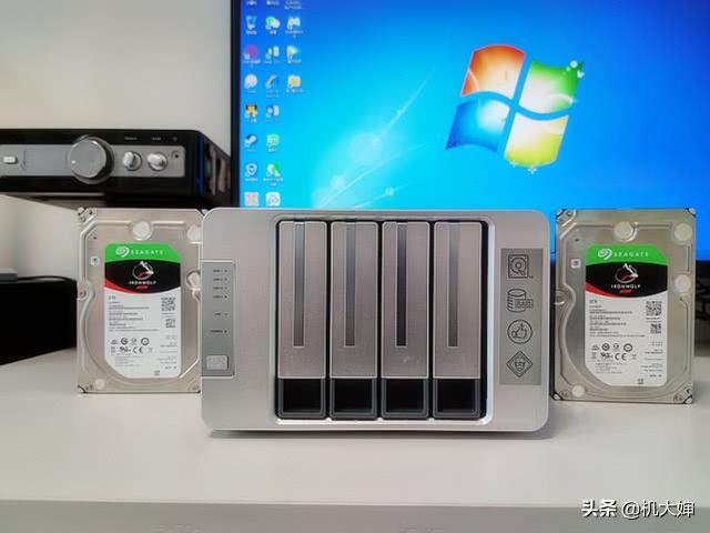 小白也能玩懂的NAS，铁威马F4-221体验