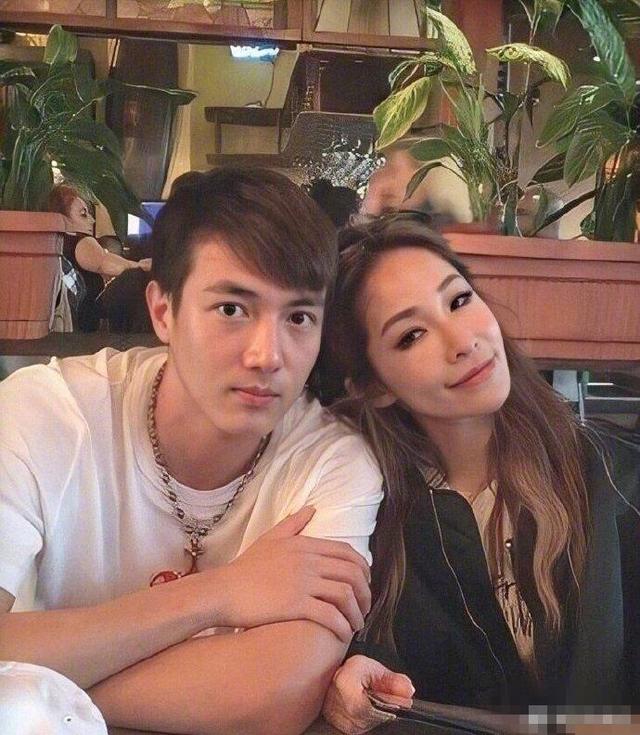 吐血|萧亚轩男友吐血送医 萧亚轩流泪自责是我给的压力太大！