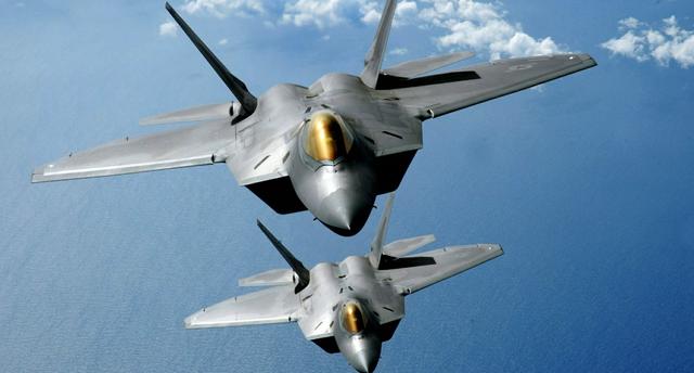 一声巨响1.5亿美元打水漂，最先进五代战机坠毁，数量越来越少