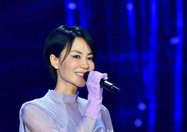 马斯克：母亲是我的英雄 | 妈妈，你可以成为更