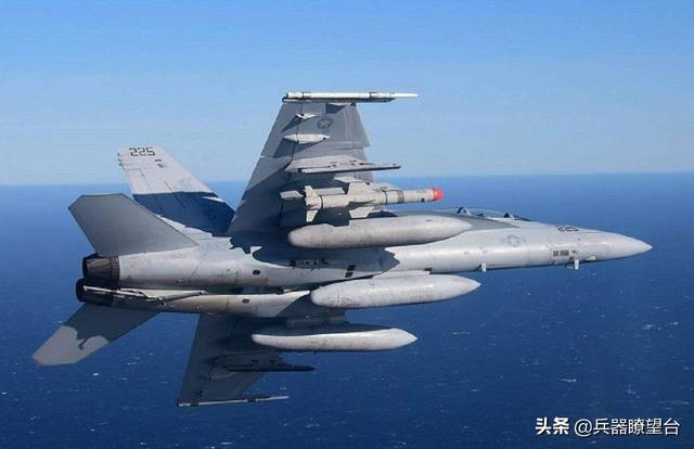 美军P-8A情报机曝光：为搜索辽宁号航母量身定做