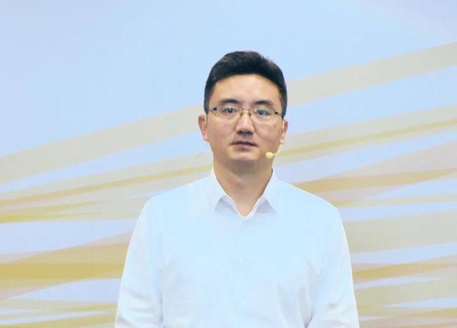 大陆集团变阵，该退的退该进的进