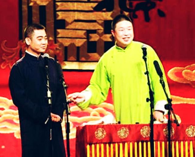 笑喷！德云社云字科三哥首份工作曝光，烧饼：