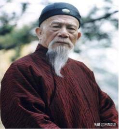 1888年清廷就能仿制马克沁机枪，李鸿章采办时，