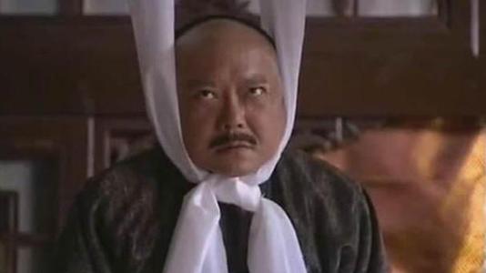 和珅到底有多少家产？如果放到现在，首富见了他都要礼让三分