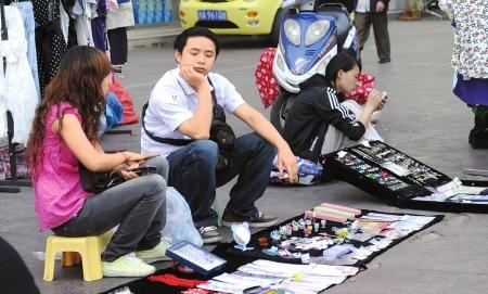 腾讯都摆地摊招聘？别急！想清楚这些在决定！