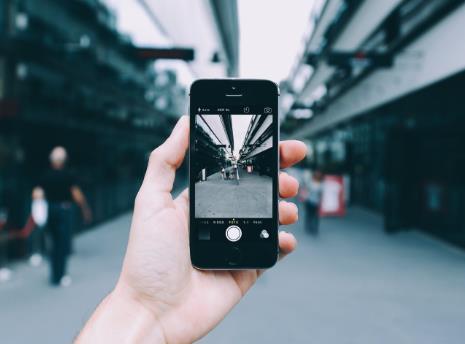 如果你用苹果手机拍照，记得开启这个“万能模