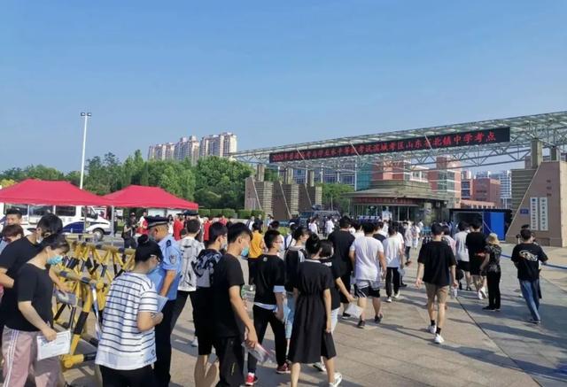滨州公安护航高考，蜀黍和你一起乘风破浪！