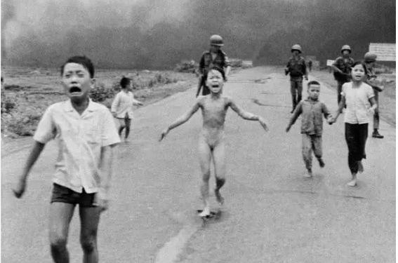 因越战纪实照片而闻名的女孩，在47年后表示曾想在当时死掉