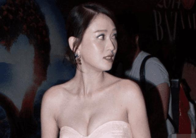 因尺度太大无人敢演，“过气”的她赶来救场，却意外被捧成一姐！