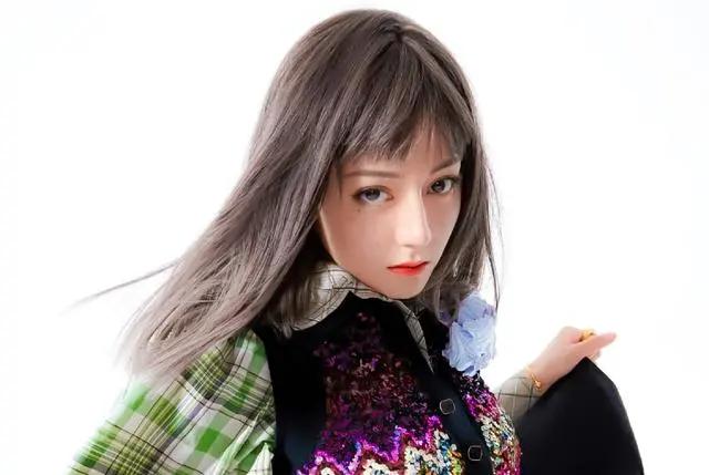 热巴元气大伤失去流量？粉丝喊话每人至少买五本今天说说娱乐圈