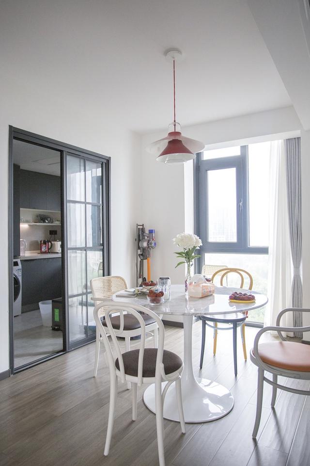 民宿主夫妇爆改96m²两室，两人一猫的神仙生活太治愈了吧