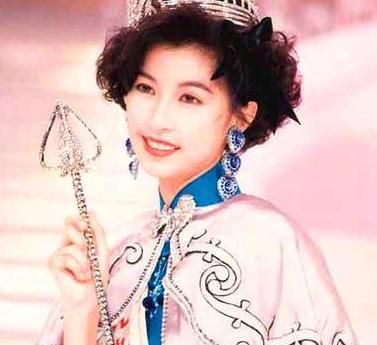 1998年，港姐冠軍郭藹明“下嫁”劉青云，為何婚后22年沒孩子？