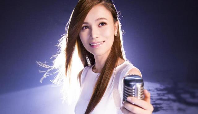 女版罗志祥？歌星情史丰富男友遍及亚欧美，自