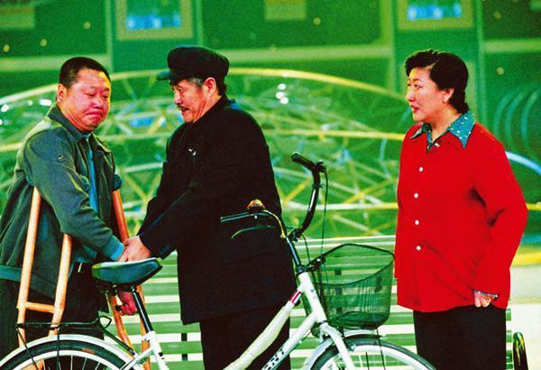 凤凰传奇这样分账，怪不得曾毅称离不开玲花，却成不了情侣