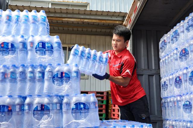 水到，心到！江西太古可口可乐紧急支援饮用水弛援九江洪灾区