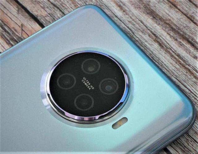 深度体验OPPO Ace2：除了双闪充组合，它能否撑起Ace体验？