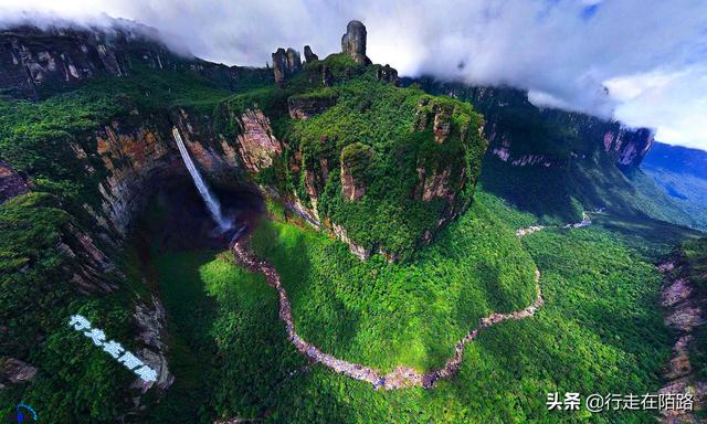 全球最高瀑布：自由落体15秒才能落地，500年里从未断流