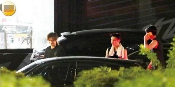 罗志祥分手后，首次与友人聚会，不知道是不是着急复出了？