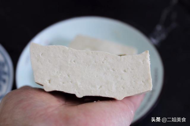 买豆腐时，这3种豆腐不要买，一块钱都别要，难吃还没营养