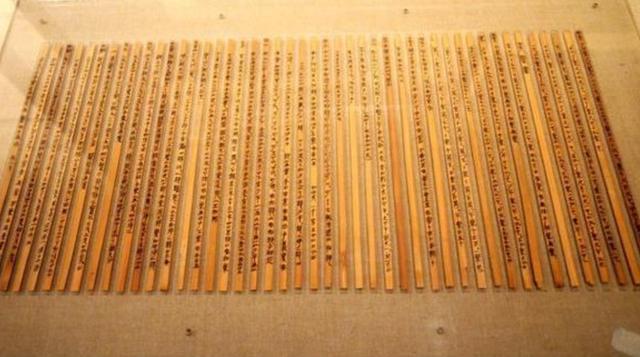 湖北一古墓挖出汉朝竹简，看到上面内容后，考