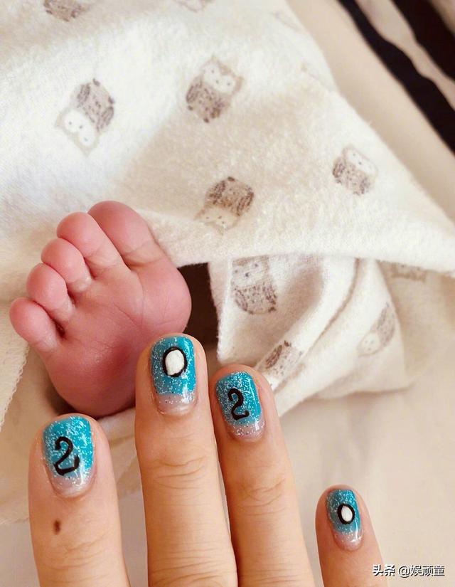 章子怡再怀孕绯闻是假，本人早就有回应，有常识就知道不可能