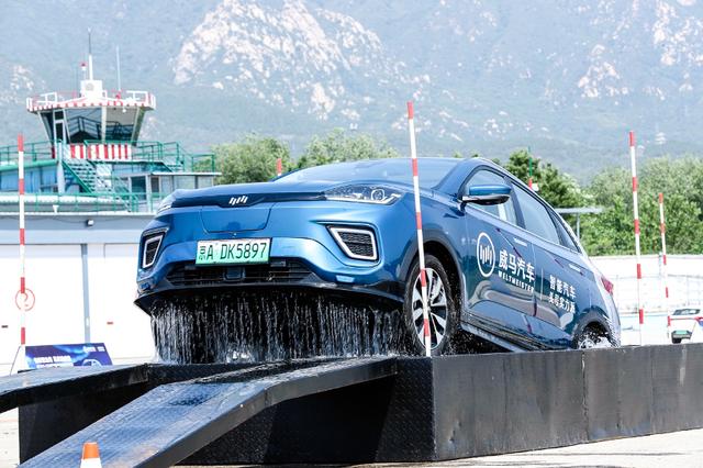 威马EX5-Z亮相京城 潮流新车引爆主流