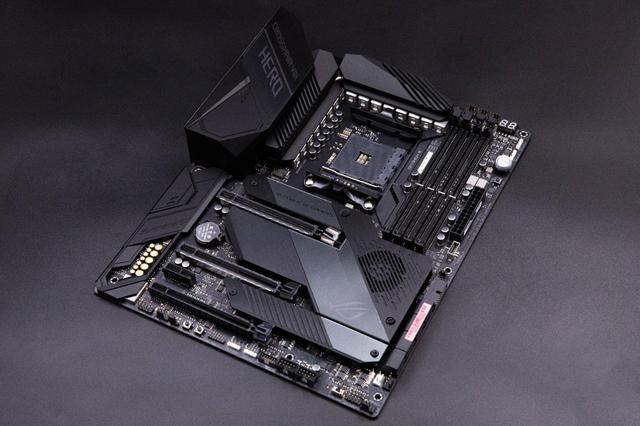 高刷新率没必要？谁用谁知道 映众RTX 2070 SUPER冰龙超级版评测