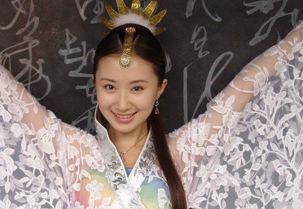 《哪吒降妖记》让我想起那个神仙们穿着奇装异服谈恋爱的年代