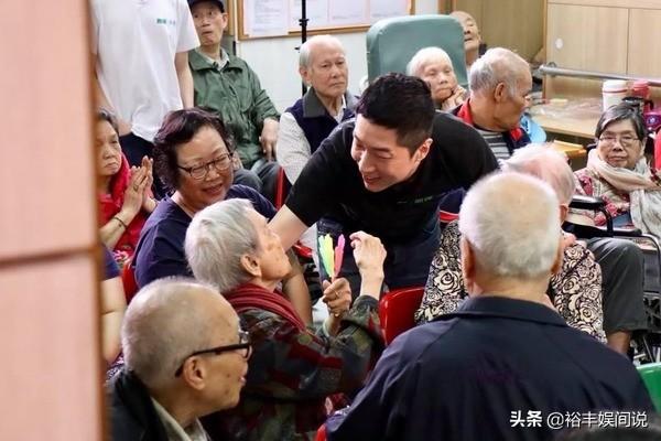 恭喜！马浚伟再收浸会大学录取通知书，选择中医药背后有洋葱