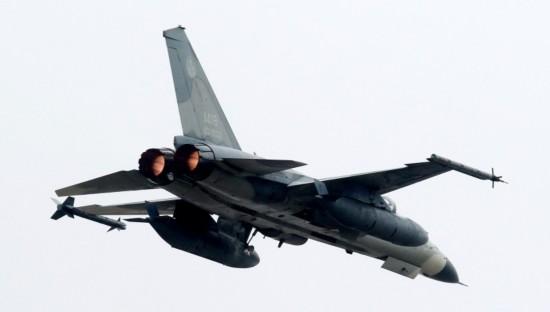 中国台湾IDF战斗机，还能给中国大陆军机伴飞多久？
