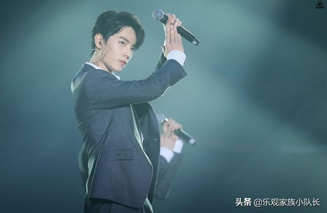 网传肖战在《青春环游记2》镜头被删光，这则爆