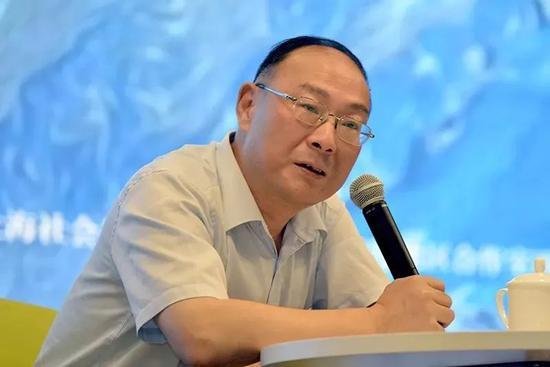 美国悍然强关中国领馆，我们要做这些最坏的准备