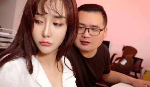 女大学生做“网吧陪玩”月入过万，男服务生却不愿和她们谈恋爱？