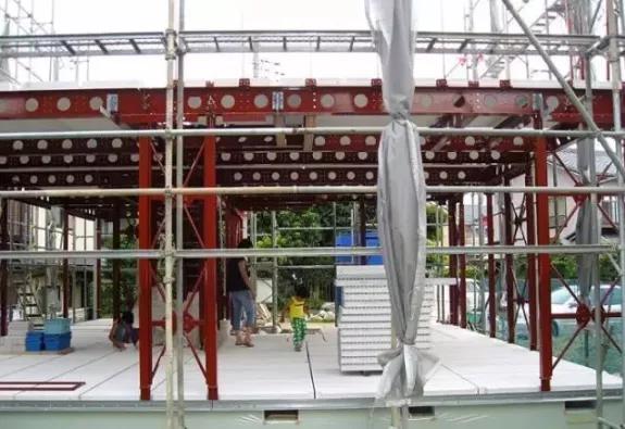 看看國外墻體自保溫技術在鋼結構框架的裝配式建筑應用