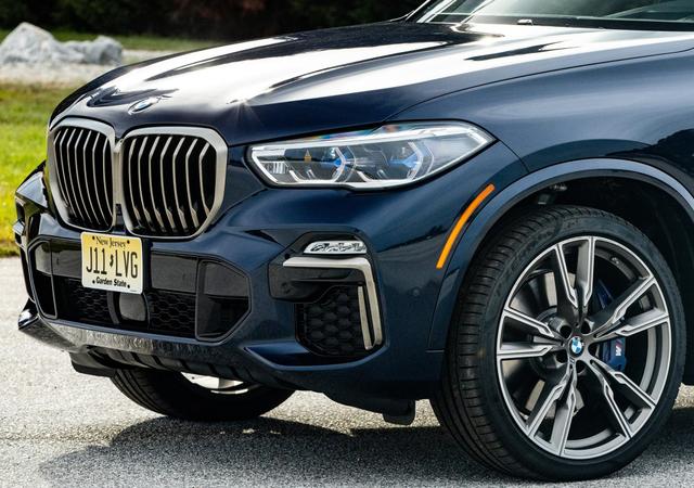 宝马X5火了！比奔驰GLE气派，3.0T爆340马力+8AT，百公里加速5.5s