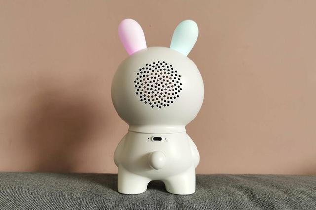 火火兔智能早教故事机：是老师是玩伴，更是哄娃利器